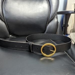 ARITZIA Genuine Leather Belt